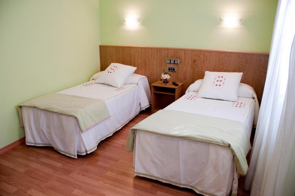 Hostal Restaurante La Cepa Cariño Quarto foto